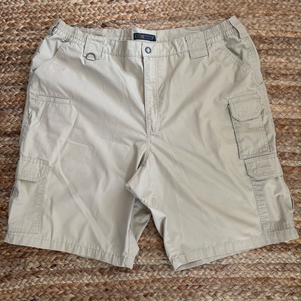 511 Tactical Mens Size 42 Tan Khaki Cargo Taclite Pro Shorts